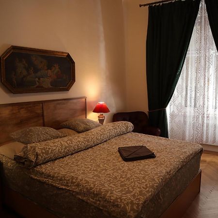Room & Parking Assistance Praha Eksteriør bilde